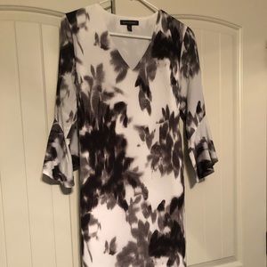 Banana republic XS black and white floral dress.